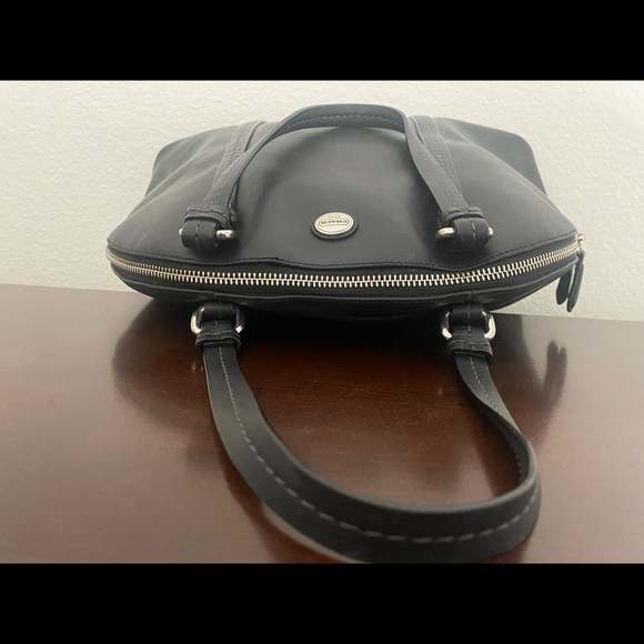 Black Coach Tote Hand Bag - Picture 8 of 8